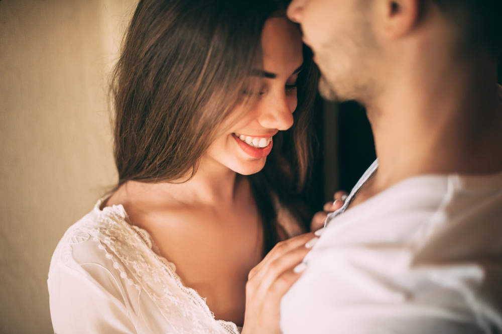 Trik Jitu Buang Kekhawatiran Dalam Hubungan Cinta