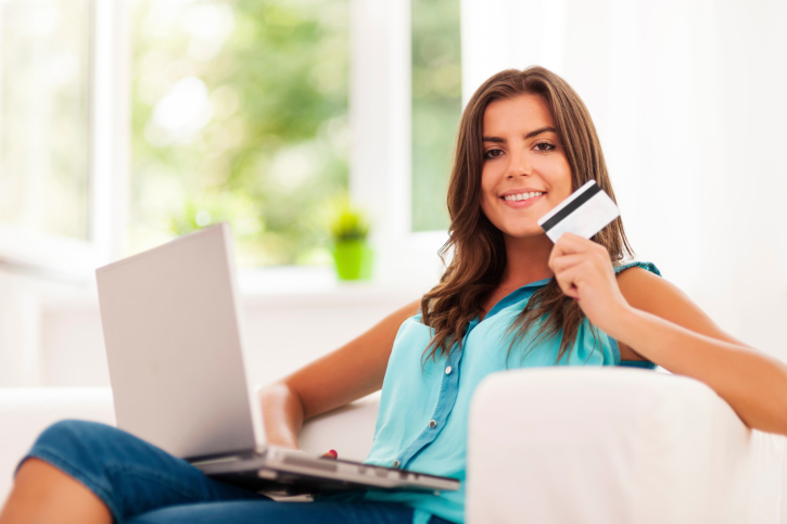 Tip Belanja Online Aman Dengan Kartu Kredit