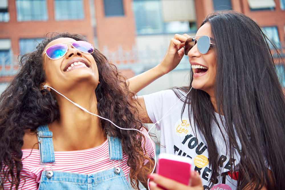 7 Benda yang Tidak Boleh Sharing (Bahkan Dengan BFF!)
