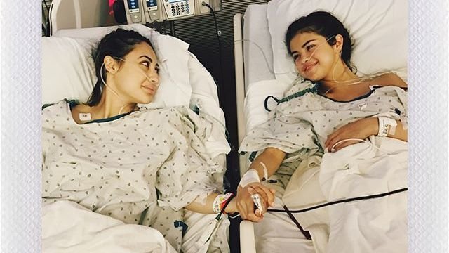 The Weeknd Temani Selena Gomez Selama Masa Operasi