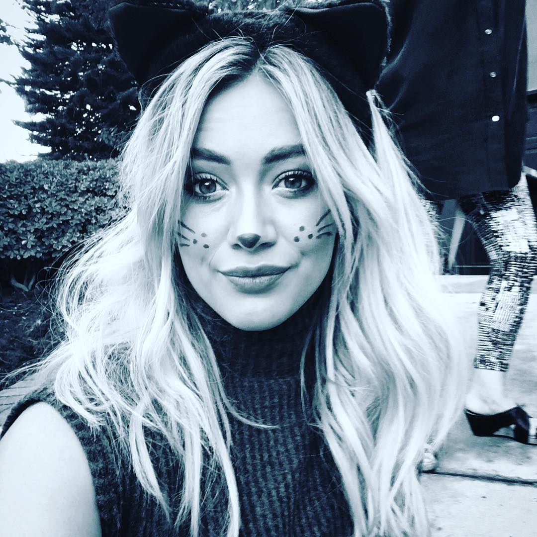 Hilary Duff dan Mike Comrie Bercerai Setelah Dua Tahun Pisah