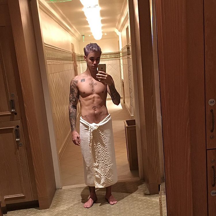Justin Bieber Ganti Warna Rambut Jadi Ungu