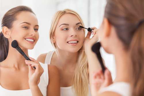 Beauty Q&A: Makeup Apa Yang Dapat Digunakan Bersama Saudara  Dengan Warna Kulit Berbeda?