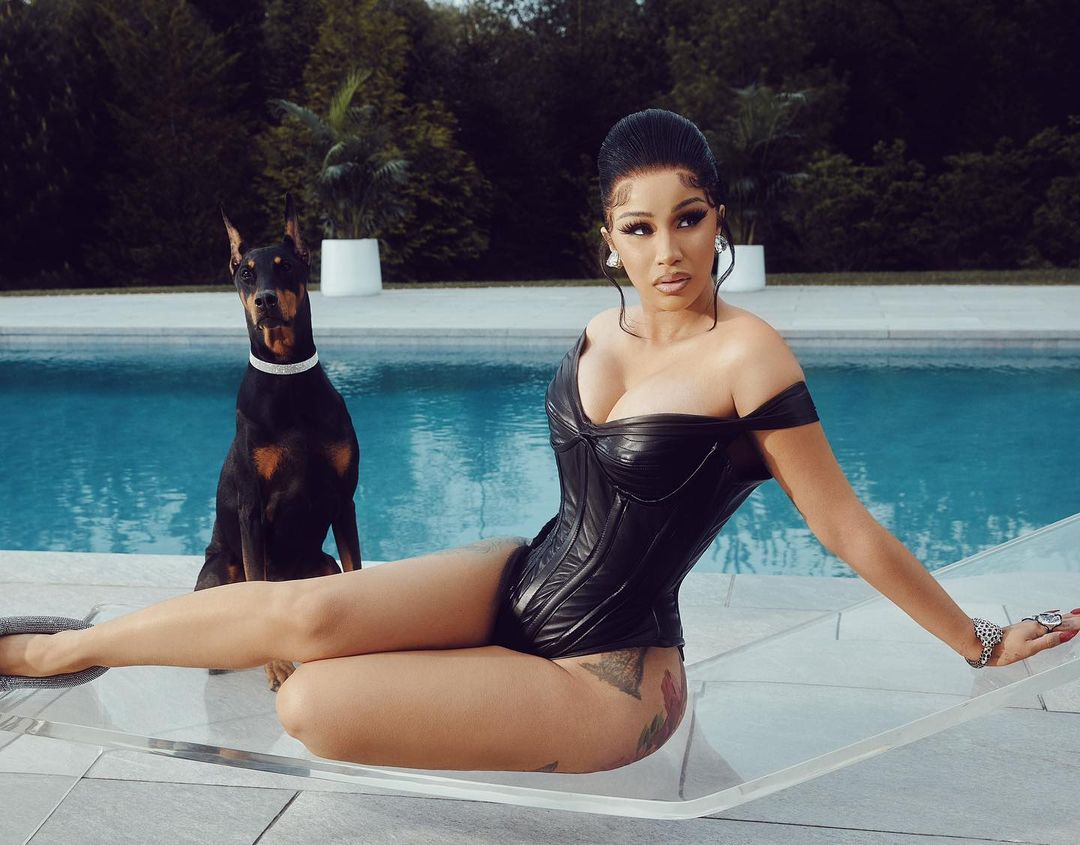 Kejutan Cardi B Merilis MV “Hot Shit” Bareng Kanye West & Lil Durk L