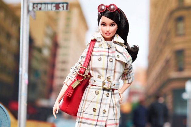 Coach Keluarkan Tas Eksklusif Khusus Barbie 