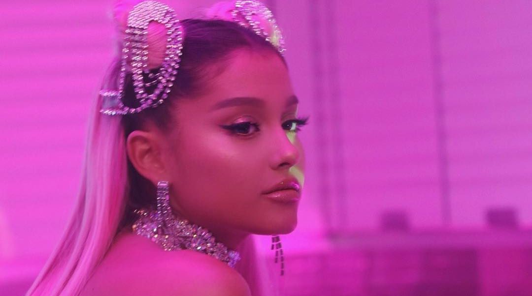 Ariana Grande Meminta Maaf Atas Kasus “7 Rings” di Instagram
