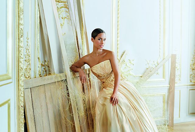 Alicia Keys' Beauty Debut