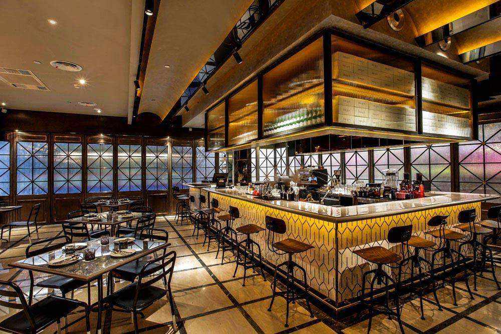 Nikmati Sajian Dinner Seafood + Meat di Socieaty