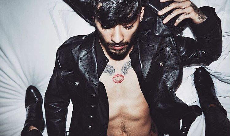Pemotretan Intim Zayn Malik Oleh Gigi Hadid