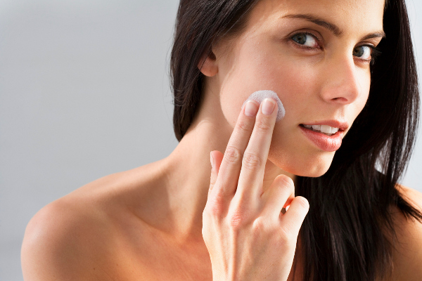 Langkah Mudah Menggunakan CC Cream 
