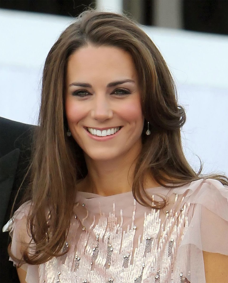 Apa Isi Tas Makeup Kate Middleton?