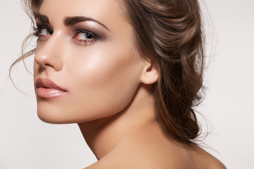 Beauty Q&A: Apa Trik Agar Makeup Tahan Lama Sepanjang Hari?