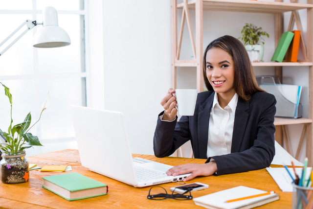 Cara Menjaga Badan Agar Tetap Sehat di Kantor 