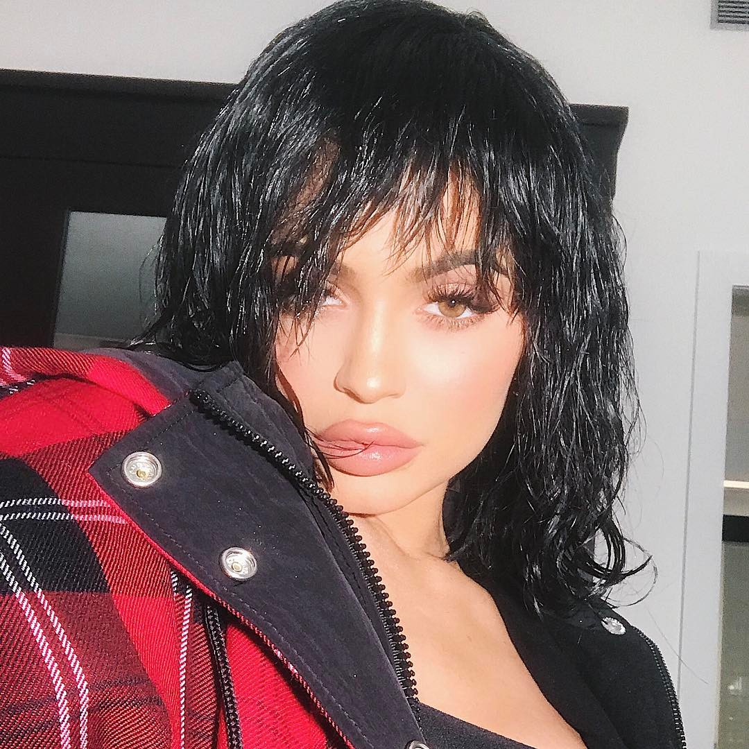 Highlighter Terbaru dari Kylie Jenner