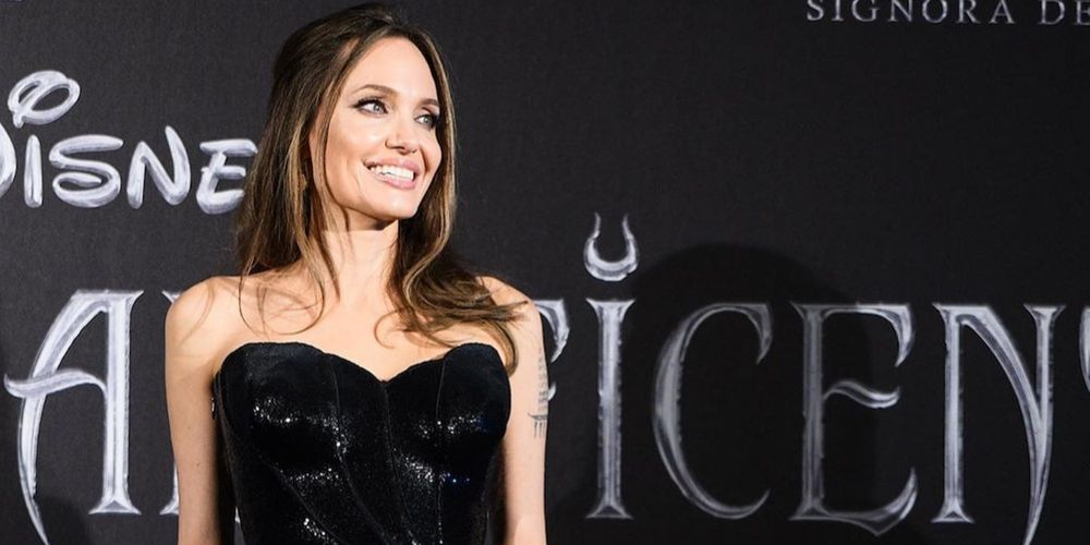 Angelina Jolie Mengatakan Ia "Cukup Hancur" Setelah Cerai