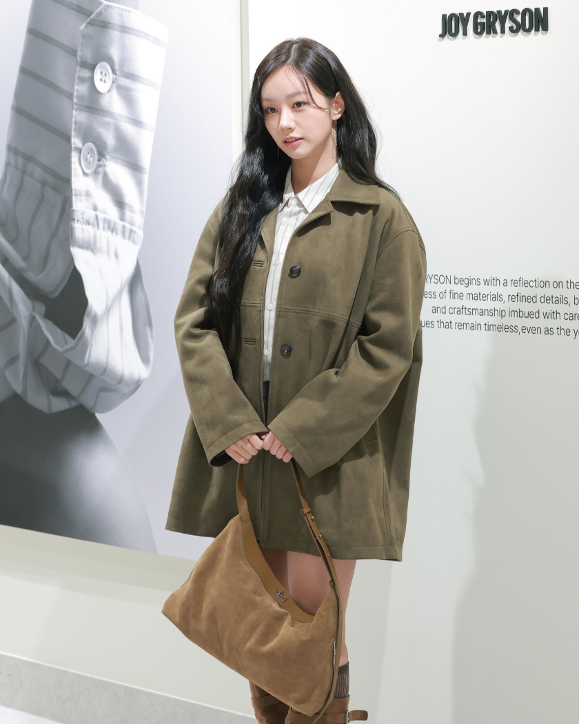 Mix and Match Outfit dengan Warna Hijau Army