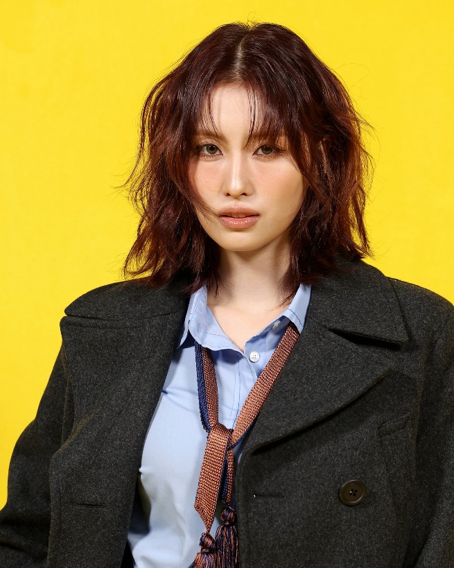 Tren Gaya Rambut Curtain Bangs untuk Semua Bentuk Wajah