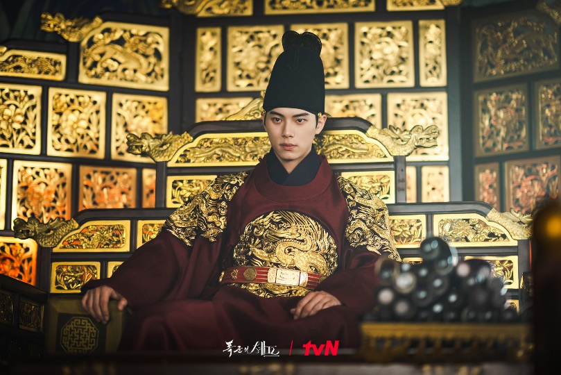 Deretan Acara Televisi Korea yang Dibintangi Lee Chae Min