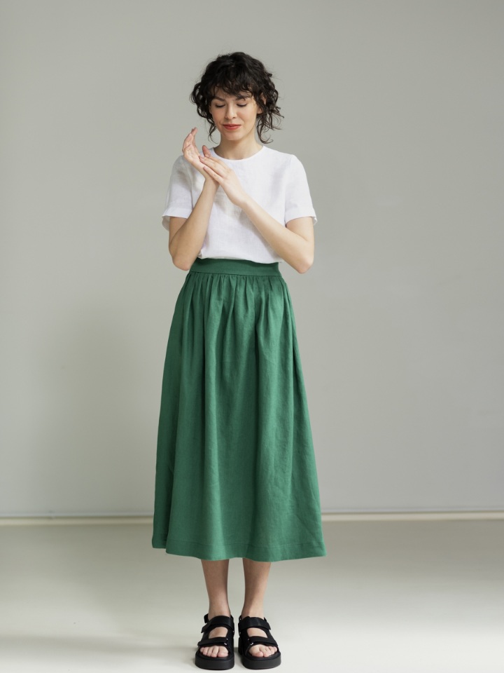 Model Rok untuk Pinggul Besar