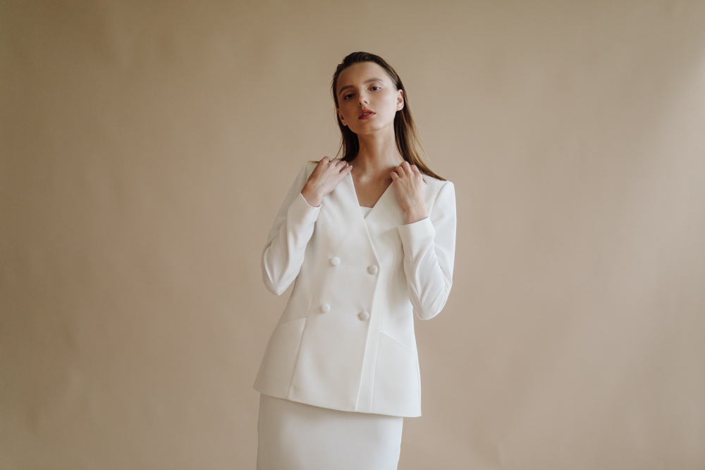 Perbedaan warna cream dan ivory