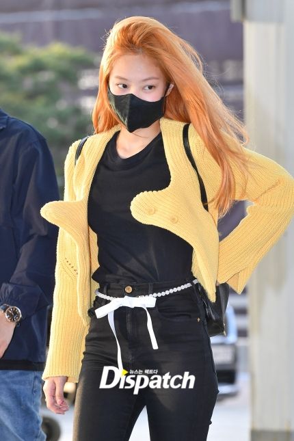 Jennie airport fashion