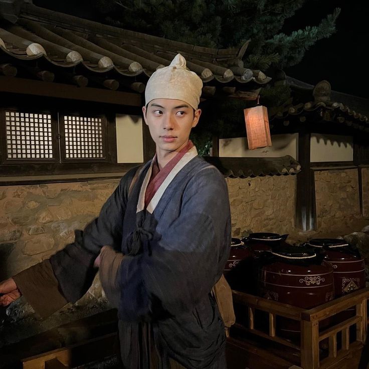 Deretan Acara Televisi Korea yang Dibintangi Lee Chae Min