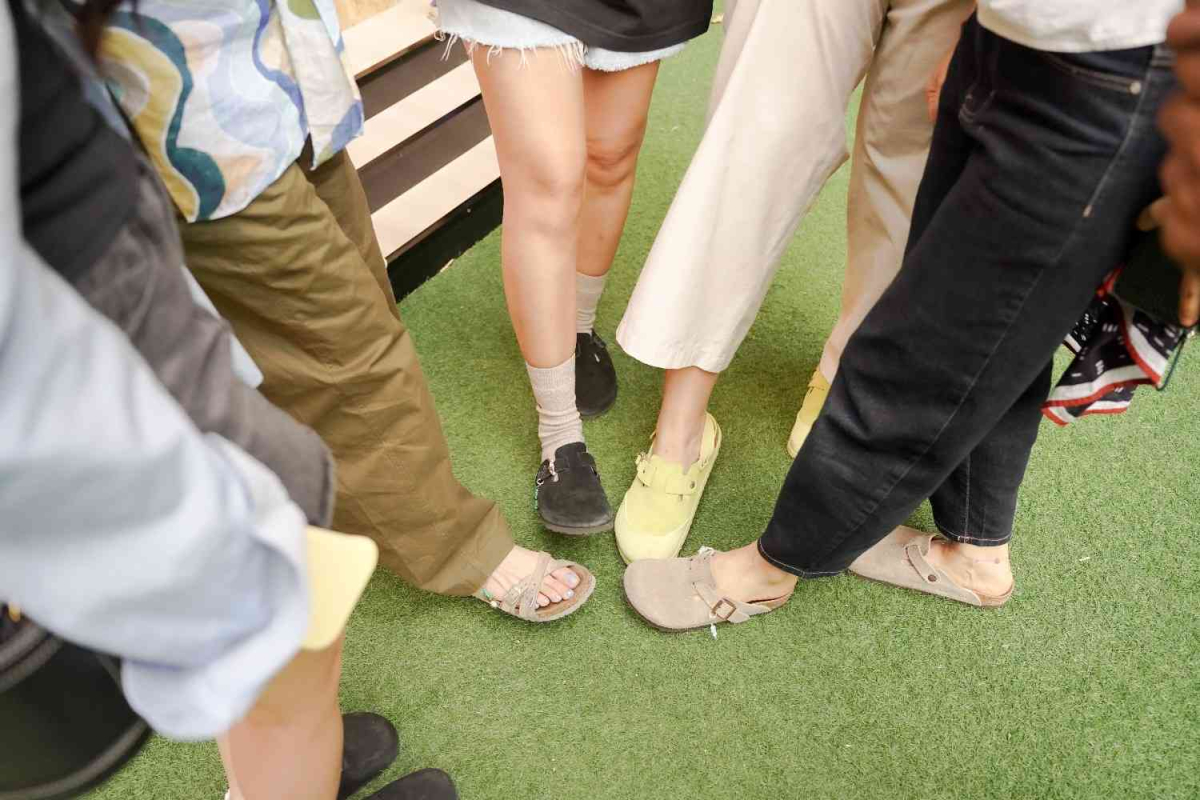 kampanye walk naturally Birkenstock di urban forest jakarta