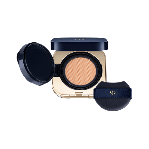 Cushion Cle de Peau