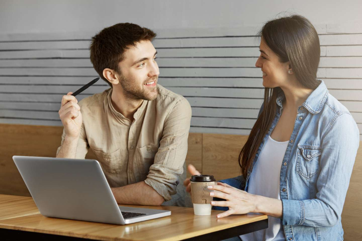 Alasan perempuan sering jadi therapist untuk pasangannya