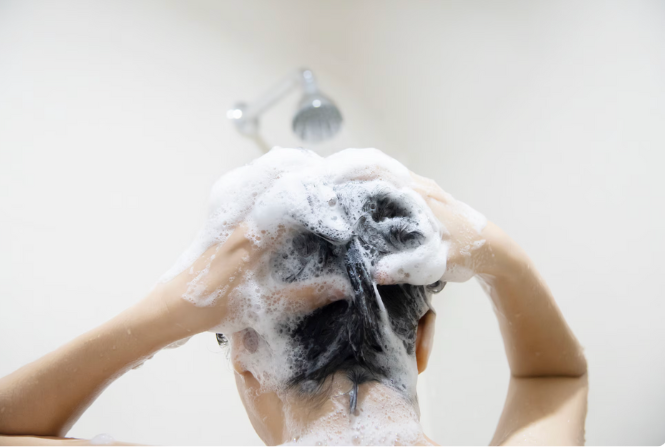 Shampoo Non SLS untuk Rambut Rontok, Kandungan Dalam Perawatan Rambut yang Wajib Dihindari