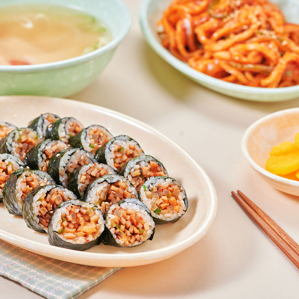 Kimbap dengan fish cake
