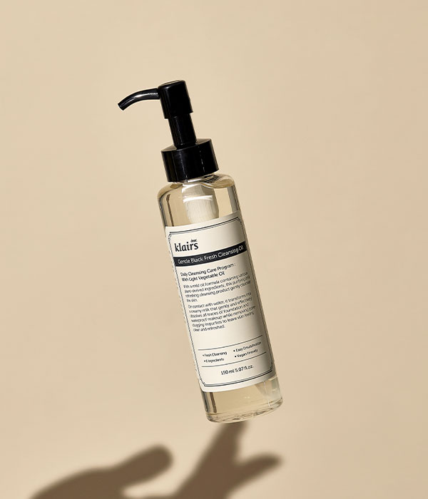 Dear Klairs Gentle Black Fresh Cleansing Oil 