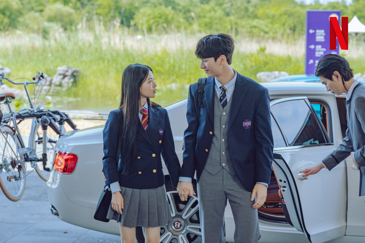 Roh Jeong Eui dan Lee Chae Min di series Hierarchy