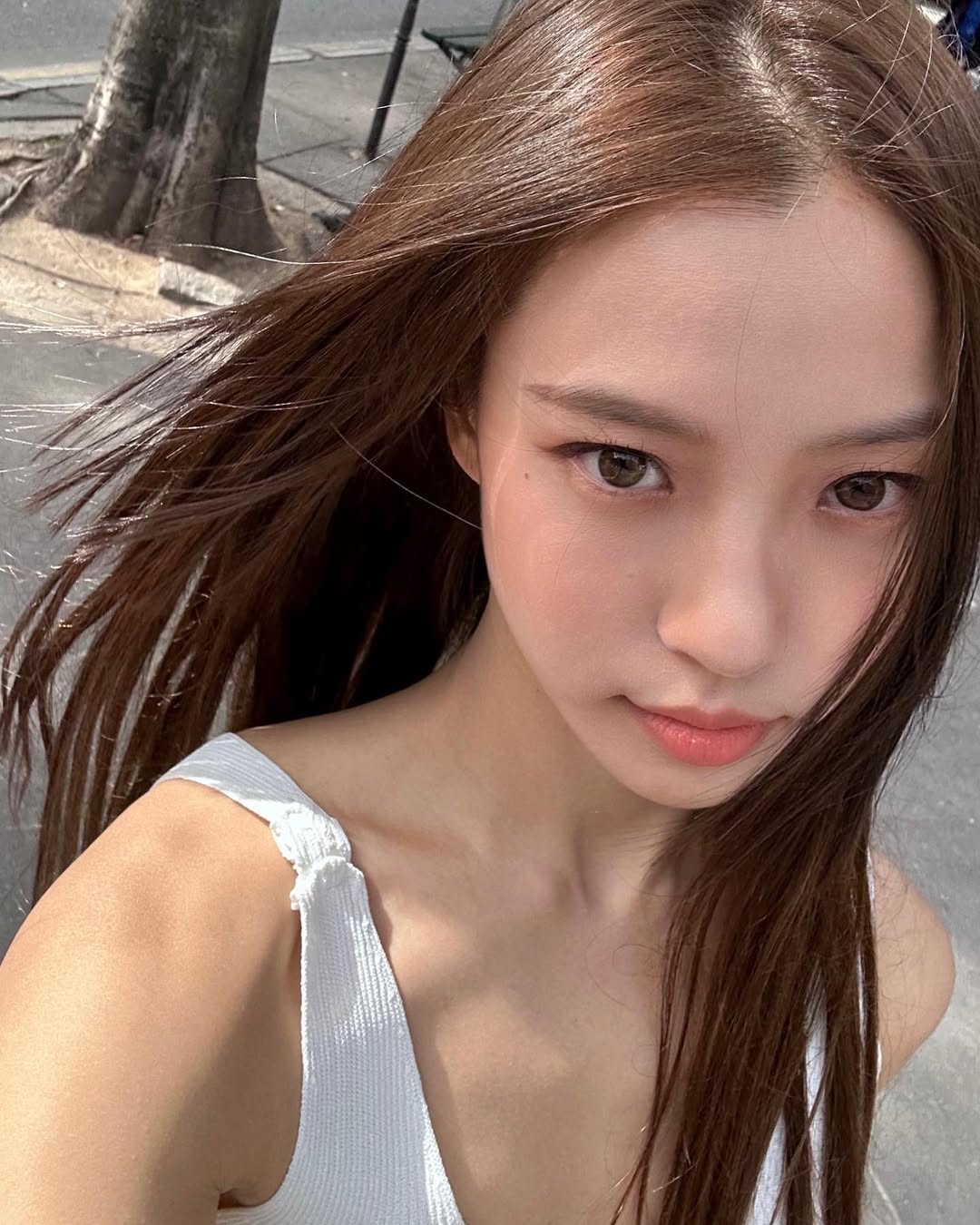 Go Min Si