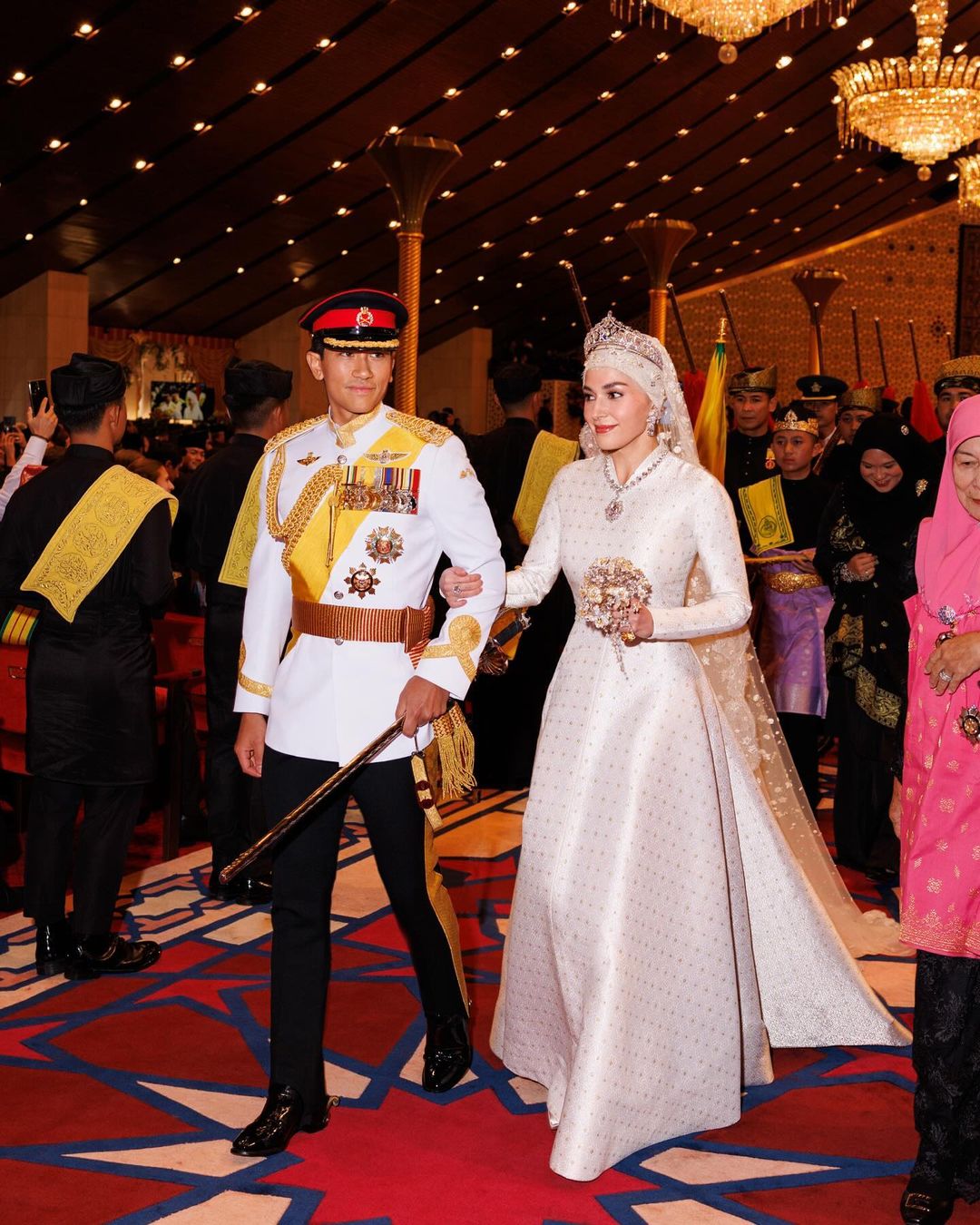 Pangeran Abdul Mateen Anisha Rosnah