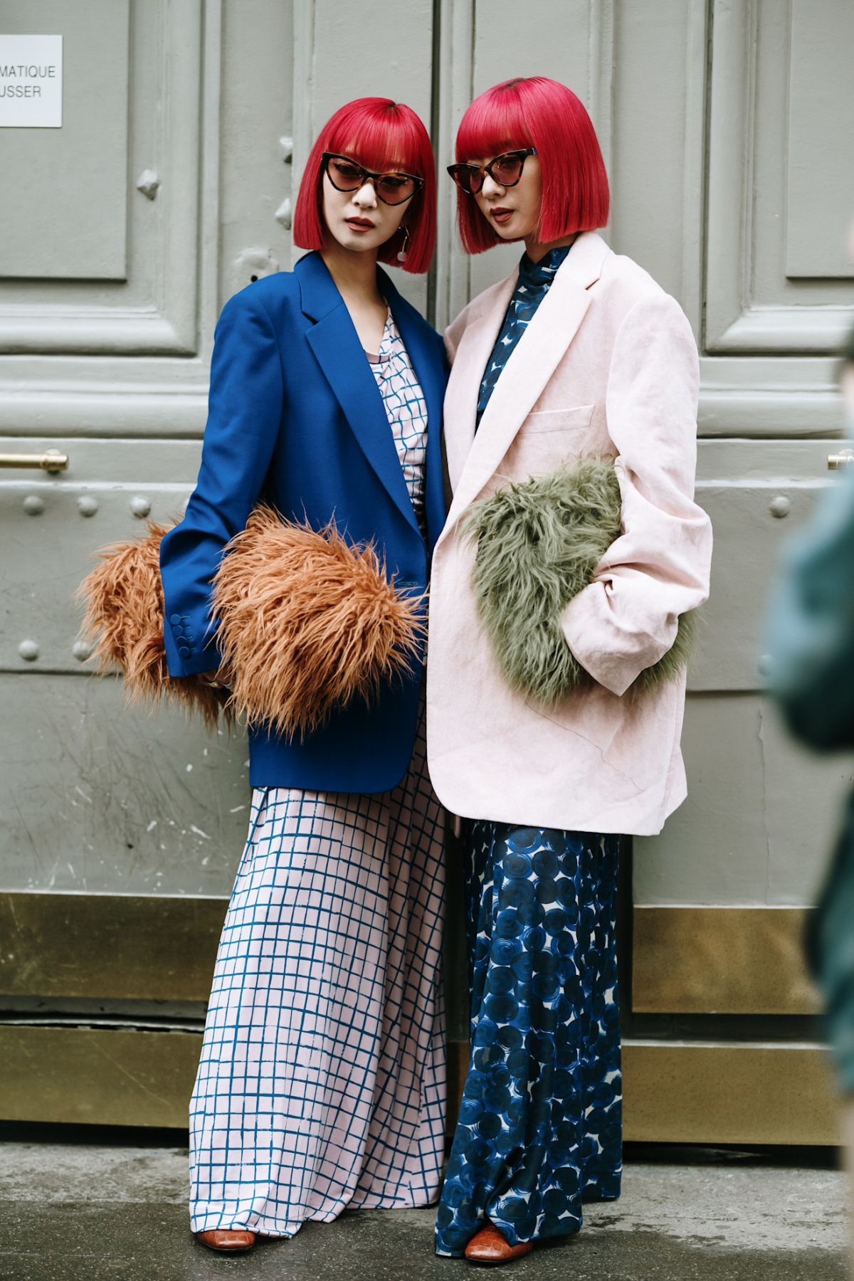Stylish dan Elegan, Ini Trik Padu Padan Blazer Warna Pastel Untuk Gaya Formal
