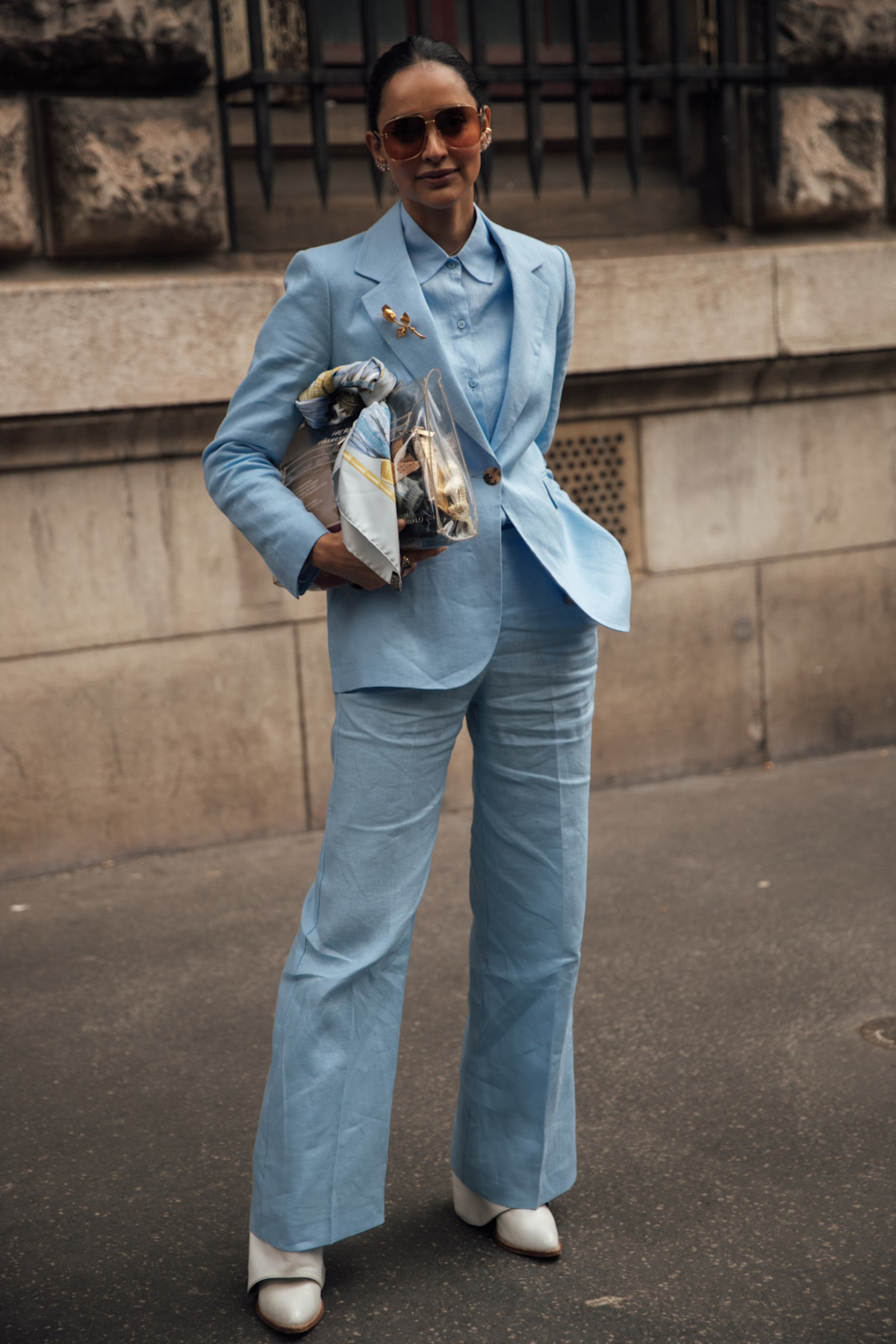 Stylish dan Elegan, Ini Trik Padu Padan Blazer Warna Pastel Untuk Gaya Formal