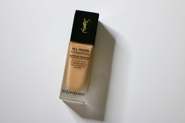 Cara memilih foundation sesuai tipe kulit