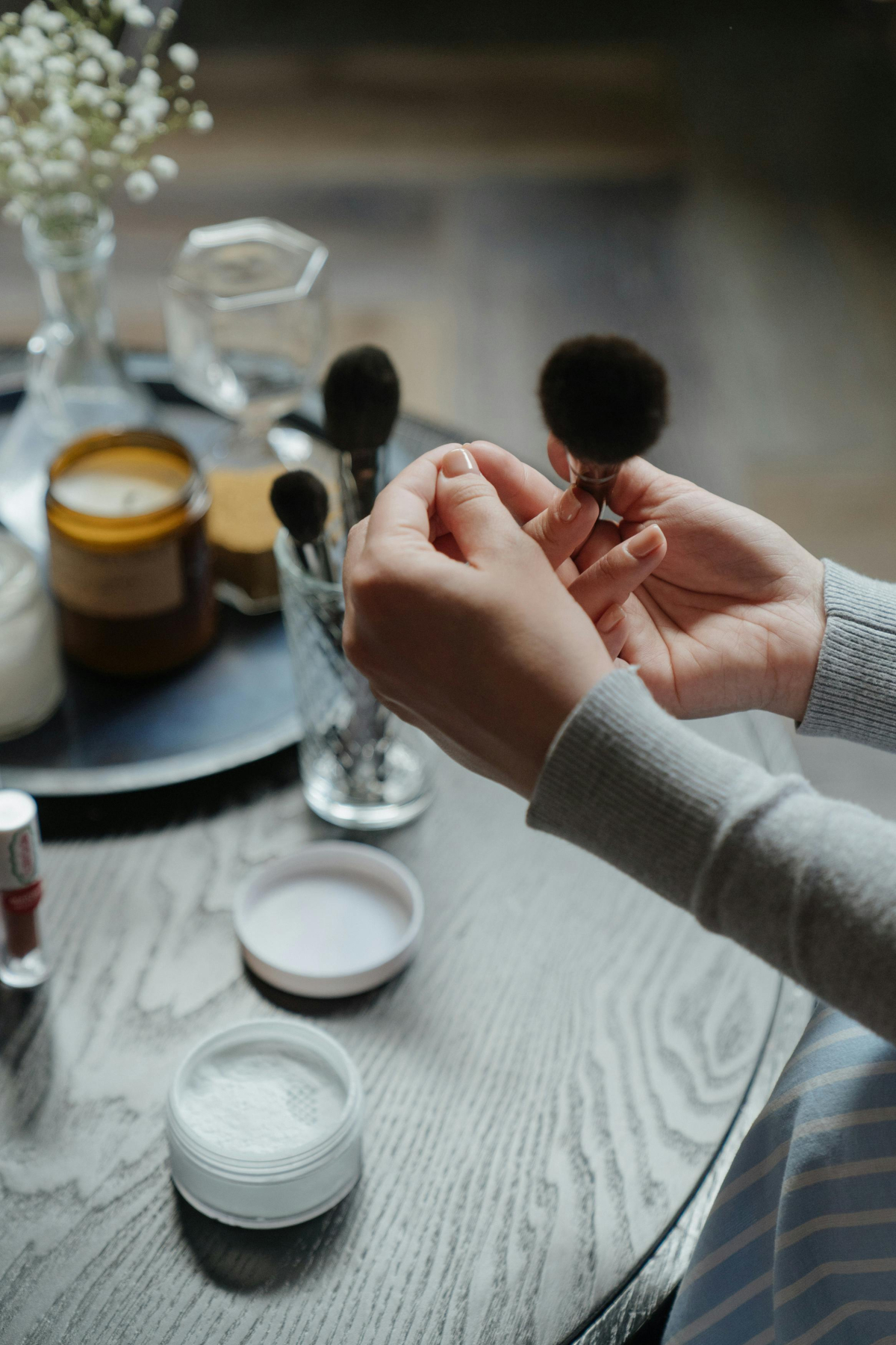 Jarang membersihkan makeup brush