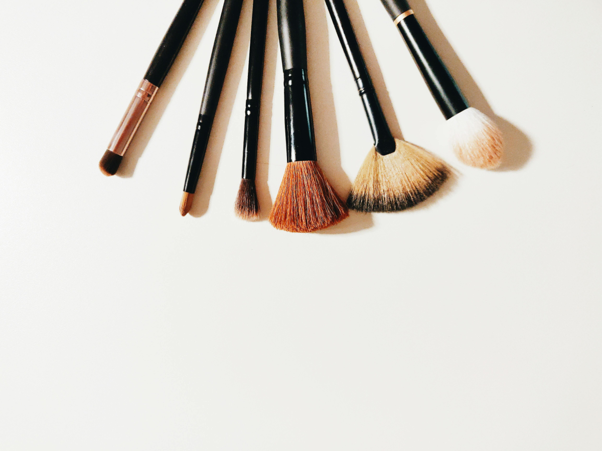 Cara Mencuci Brush Makeup dengan Benar