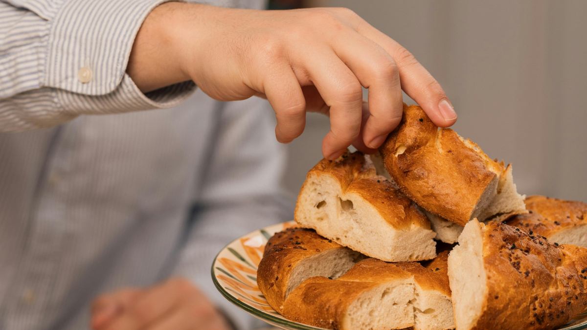 Roti gandum atau karbohidrat kompleks
