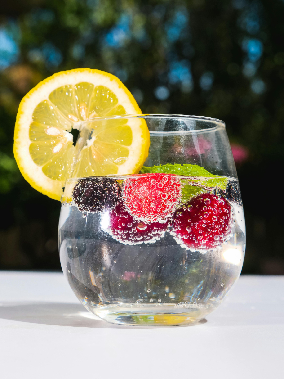Resep minuman sehat dan menyegarkan untuk musim panas