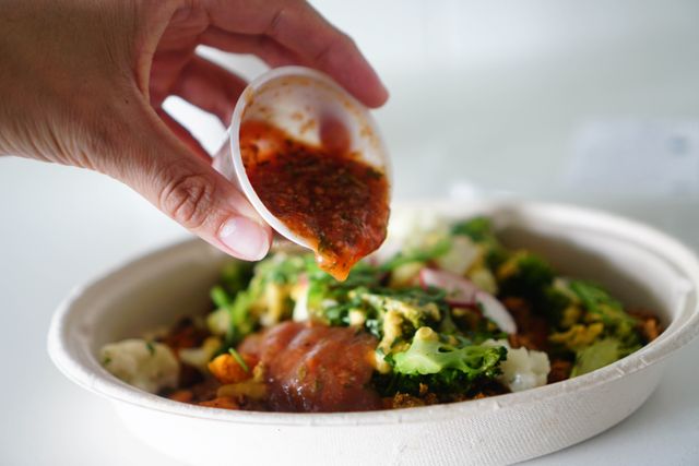 Deretan salad dressing yang lebih sehat