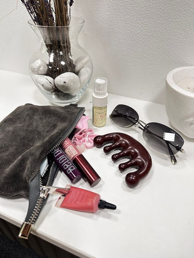 Cara memilih pouch makeup yang sesuai kebutuhan