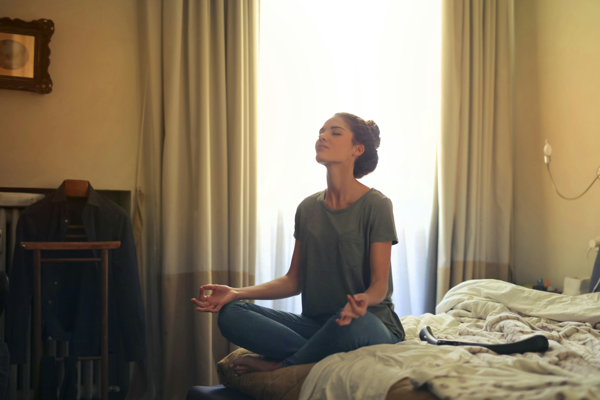 Latihan yoga atau meditasi