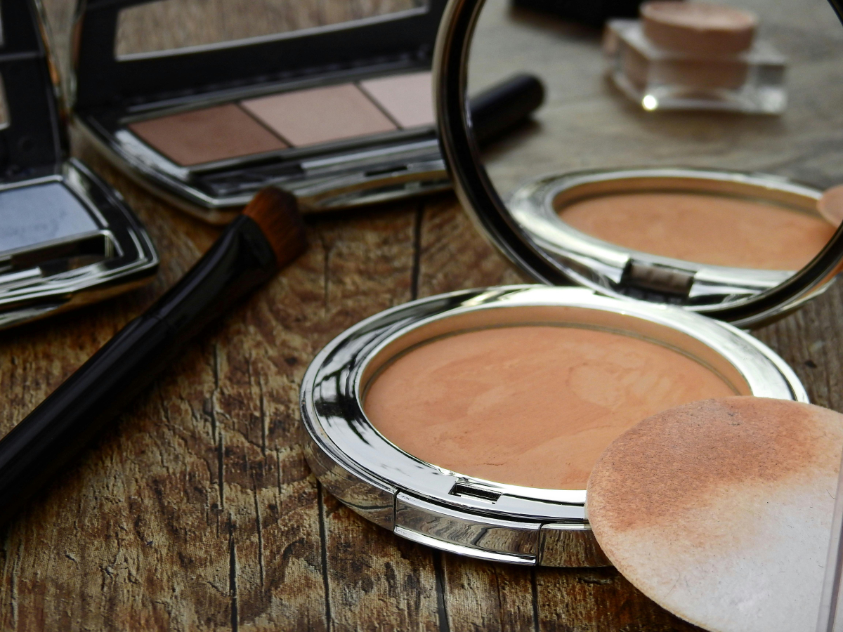 Produk makeup