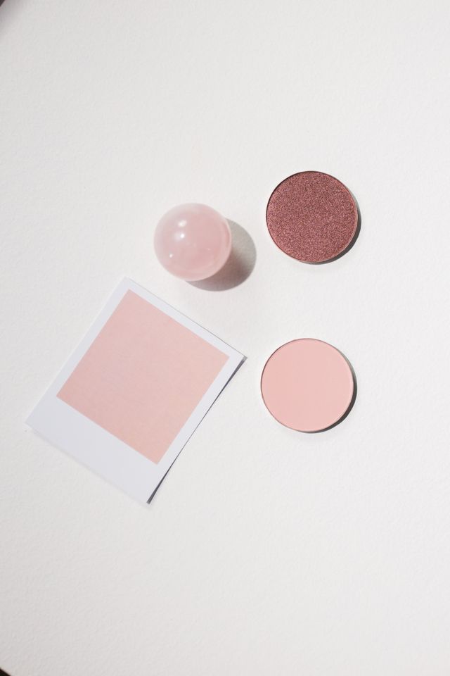 Mauve makeup