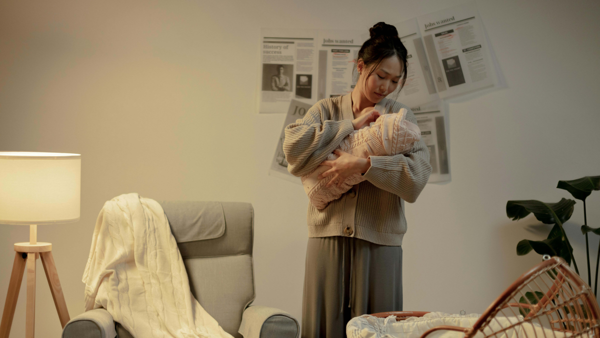 Mengenal ‘Postpartum Depression’ yang Jarang Dihiraukan