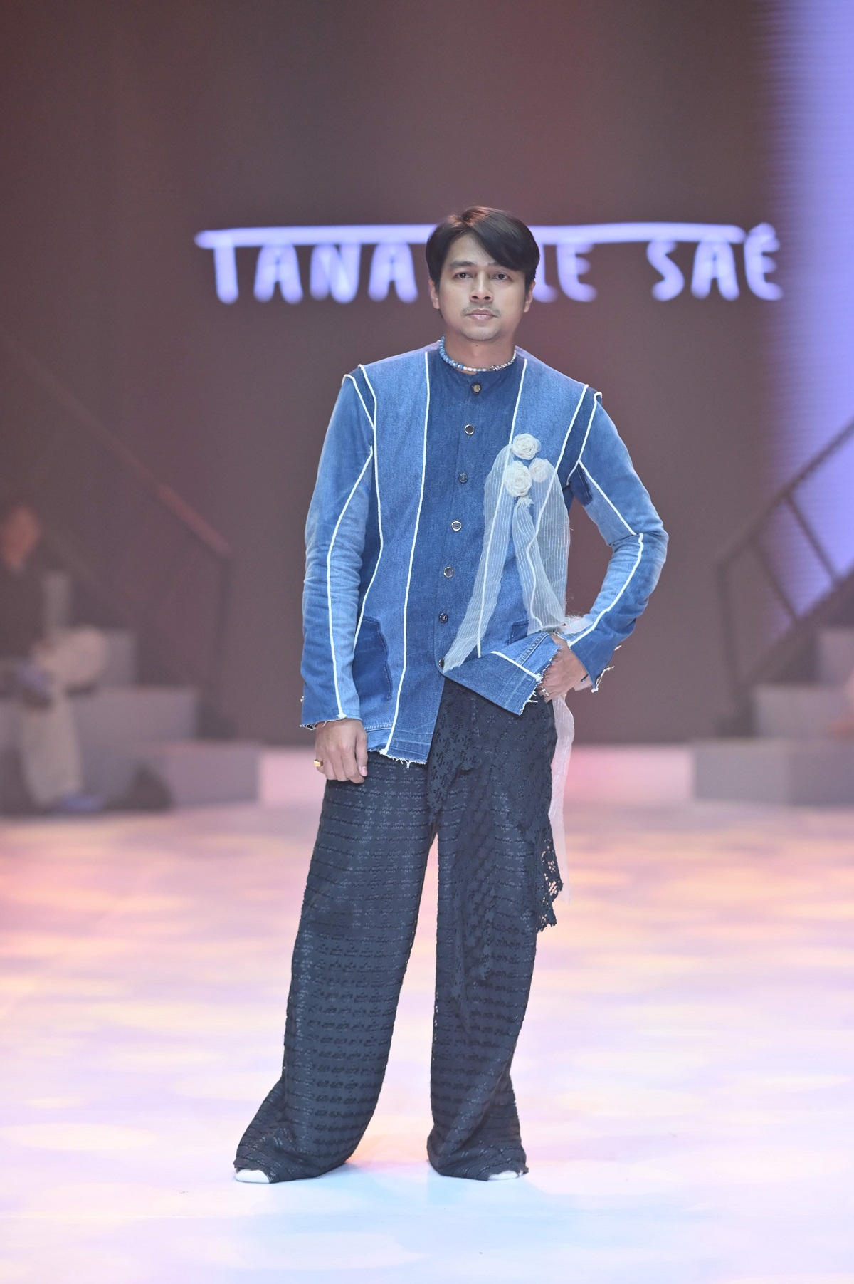 Tanah Le Sae Plaza Indonesia Fashion Week 2024
