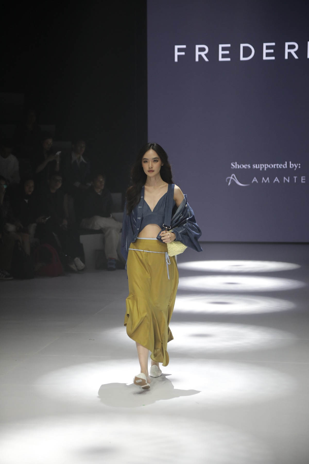 Frederika Plaza Indonesia Fashion Week 2024